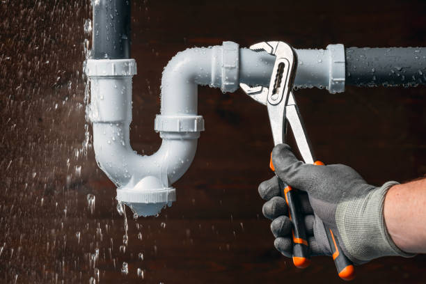Professional Leak Detection technician working in Gladys, VA